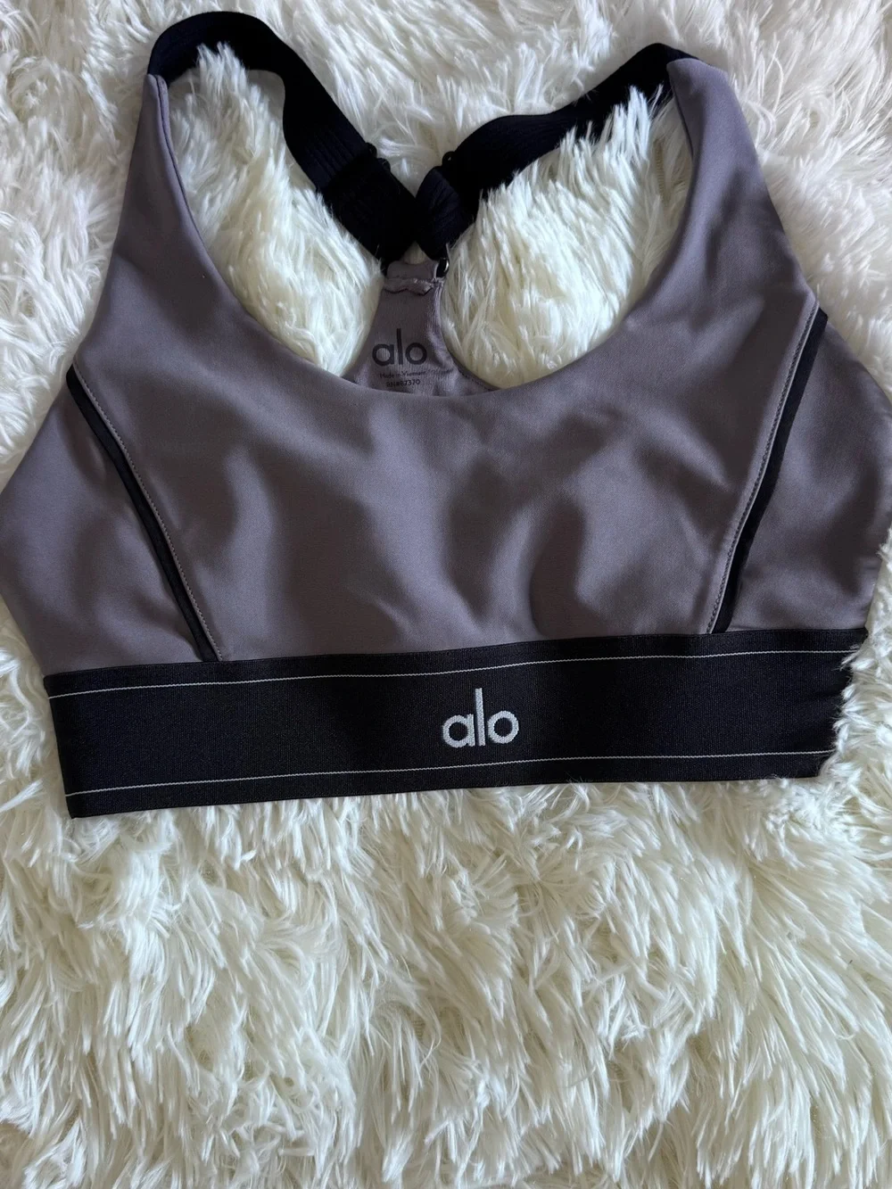 ALO Yoga Gray High-Waist Legging and Sports Bra Set with Black Trim